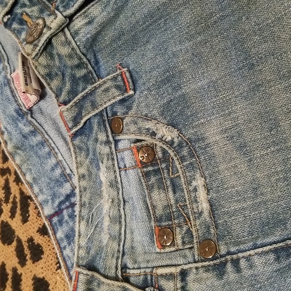 True Religion Distressed Shorts - Picture 5 of 9